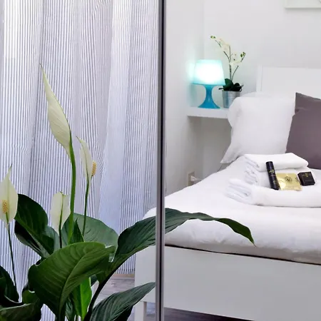 Dalitourism - Colosseo Experience 28 * Rom