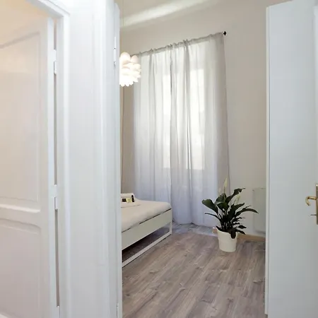 Dalitourism - Colosseo Experience 28 Apartment *