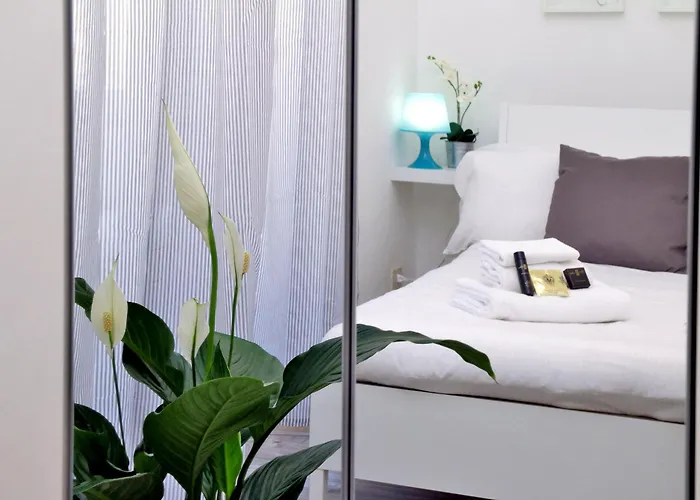 Dalitourism - Colosseo Experience 28 * Rom